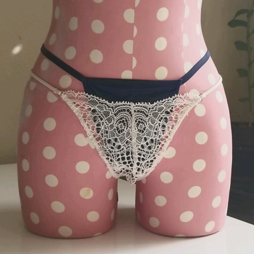 NWT Victoria's Secret Cheekini